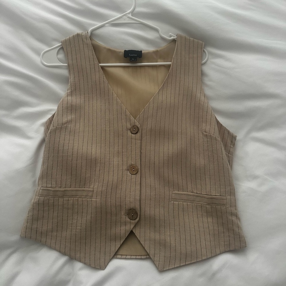Never Worn Lumiere Vest